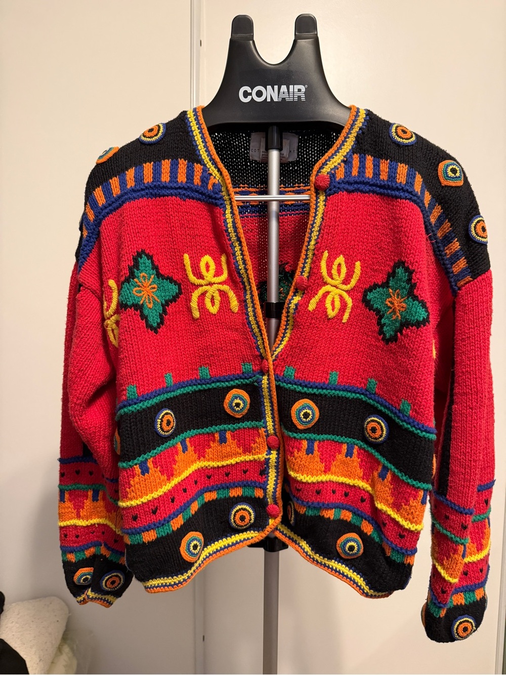 Vintage Cotton Ginny - Colorful Embroidered Red Cardigan Sweater
